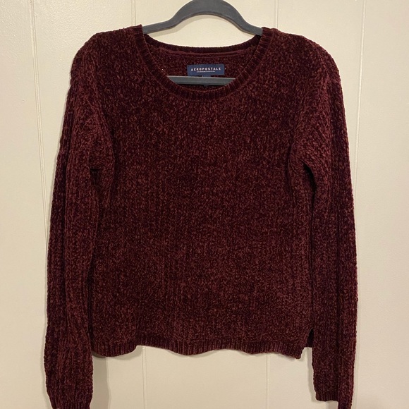 Aeropostale Sweaters - Maroon Velvety Knit!